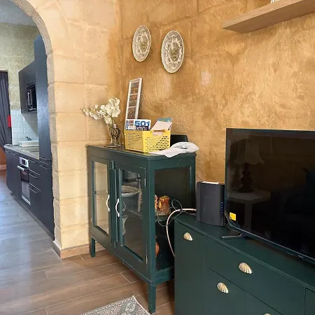 Casa de Férias Historic Maisonette With Private Entrance