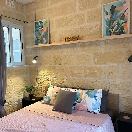 Historic Maisonette With Private Entrance Casa de Férias