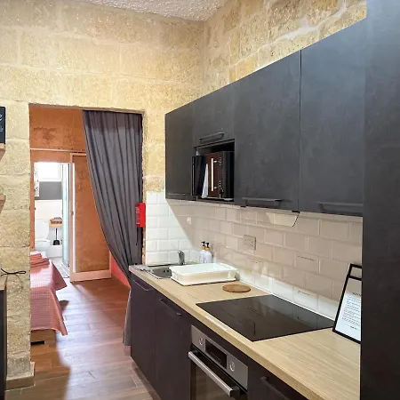 Historic Maisonette With Private Entrance * Senglea